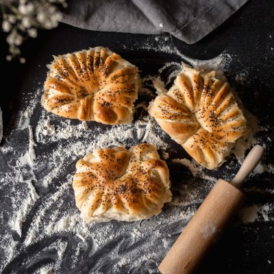 Placinte poale-n brau