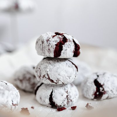 Biscuiti pufosi cu cacao