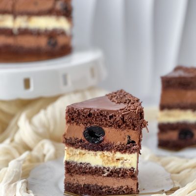 Tort Ciocolata, Nuca & Amarene