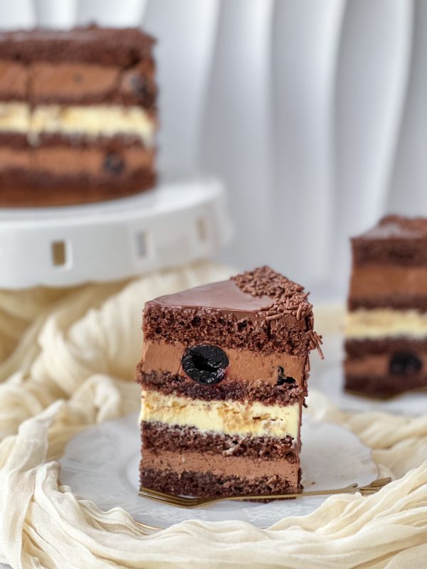 Tort Ciocolata, Nuca & Amarene
